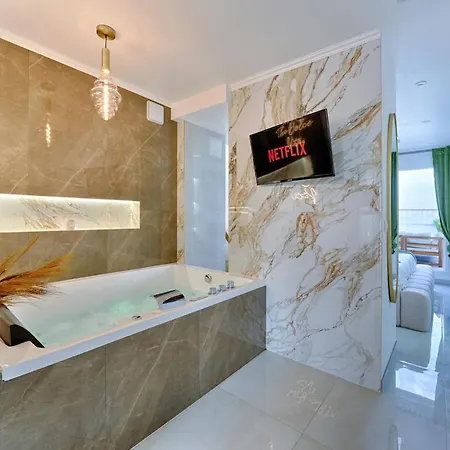 Luxury Dolce Jacuzzi * אלפורטוויל